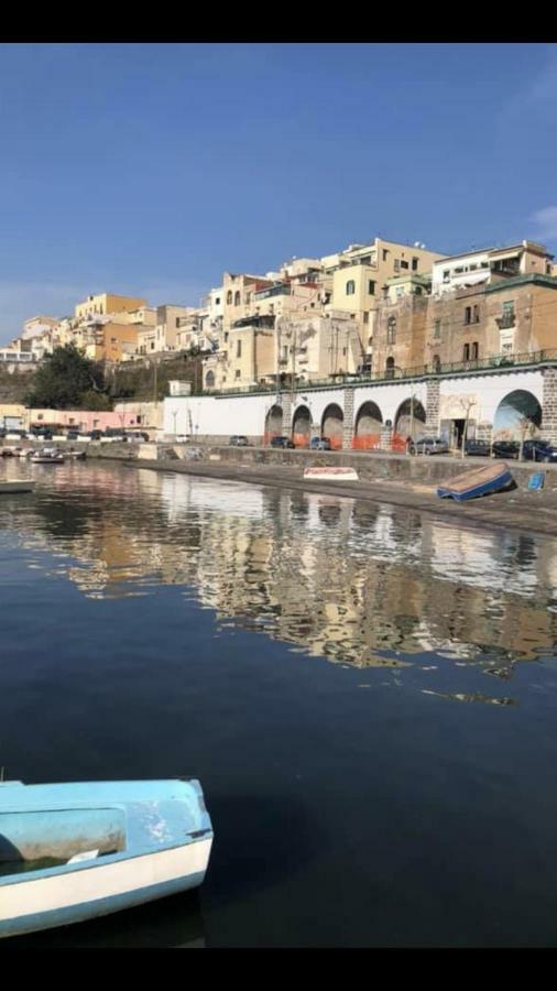 Rosy Monolocale Nel Centro Storico Di Torre Annunziata Di Fronte Scavi Oplonti Apartman Kültér fotó