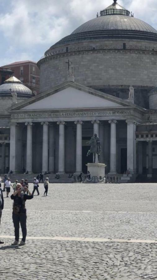 Rosy Monolocale Nel Centro Storico Di Torre Annunziata Di Fronte Scavi Oplonti Apartman Kültér fotó