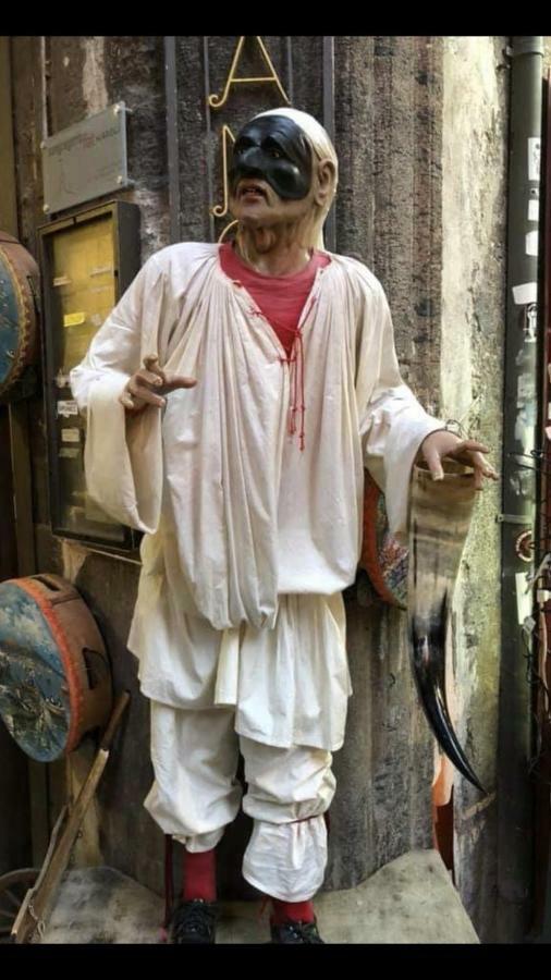 Rosy Monolocale Nel Centro Storico Di Torre Annunziata Di Fronte Scavi Oplonti Apartman Kültér fotó
