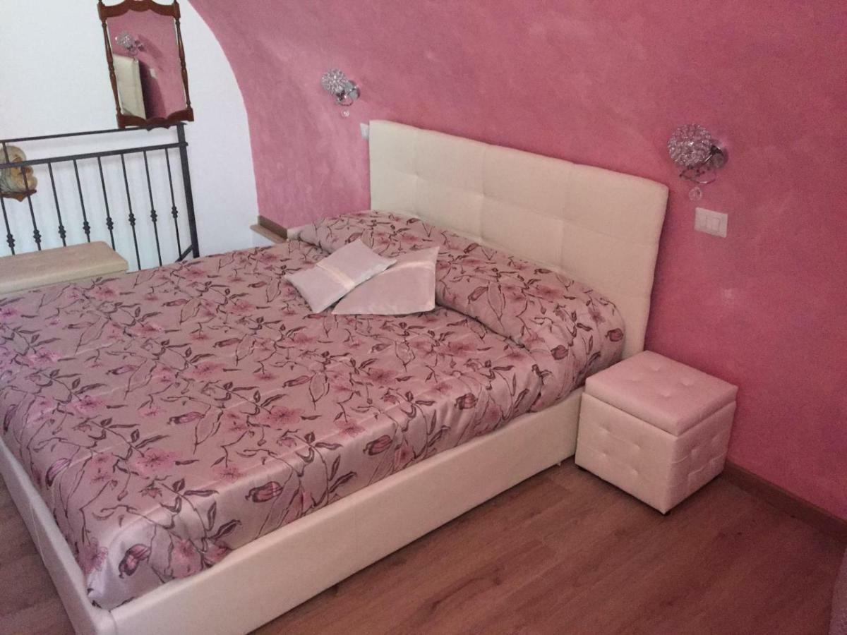 Rosy Monolocale Nel Centro Storico Di Torre Annunziata Di Fronte Scavi Oplonti Apartman Kültér fotó