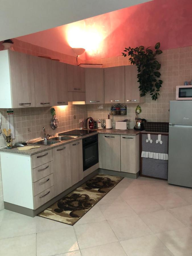 Rosy Monolocale Nel Centro Storico Di Torre Annunziata Di Fronte Scavi Oplonti Apartman Kültér fotó